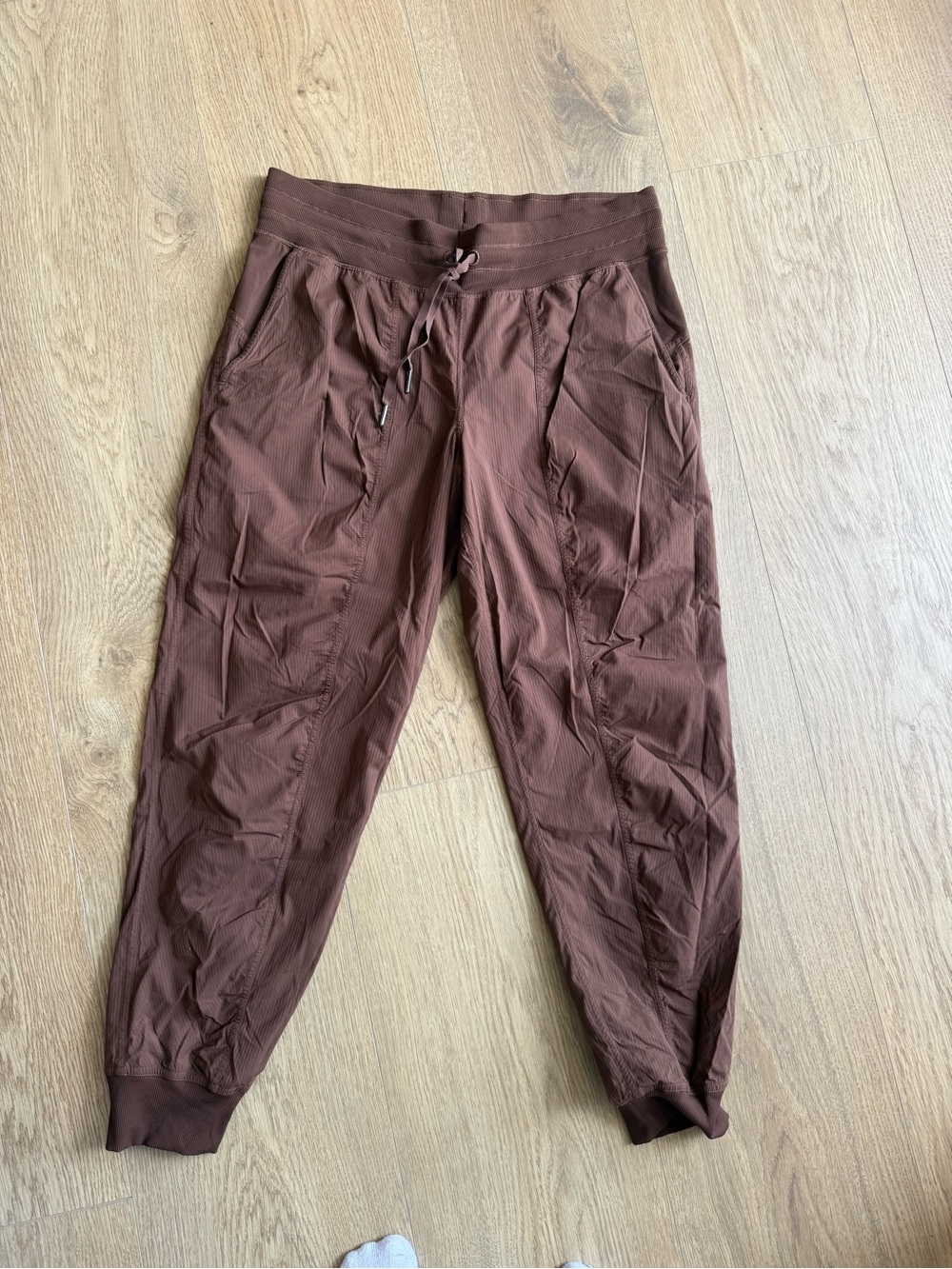 Lululemon Dance Studio Jogger pants in a beautiful chocolate brown shade